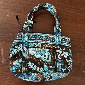 Great condition mini Vera Bradley bag